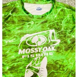Mossy Oak Fishing Shirt Mens Medium Green Excellent EAG Elements Manta LS Tee